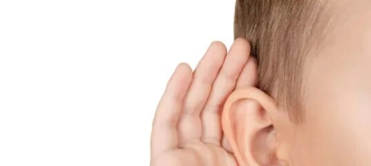 Слышать месяц. Нарушение слуха. Ухо слух. Дети с нарушением слуха..