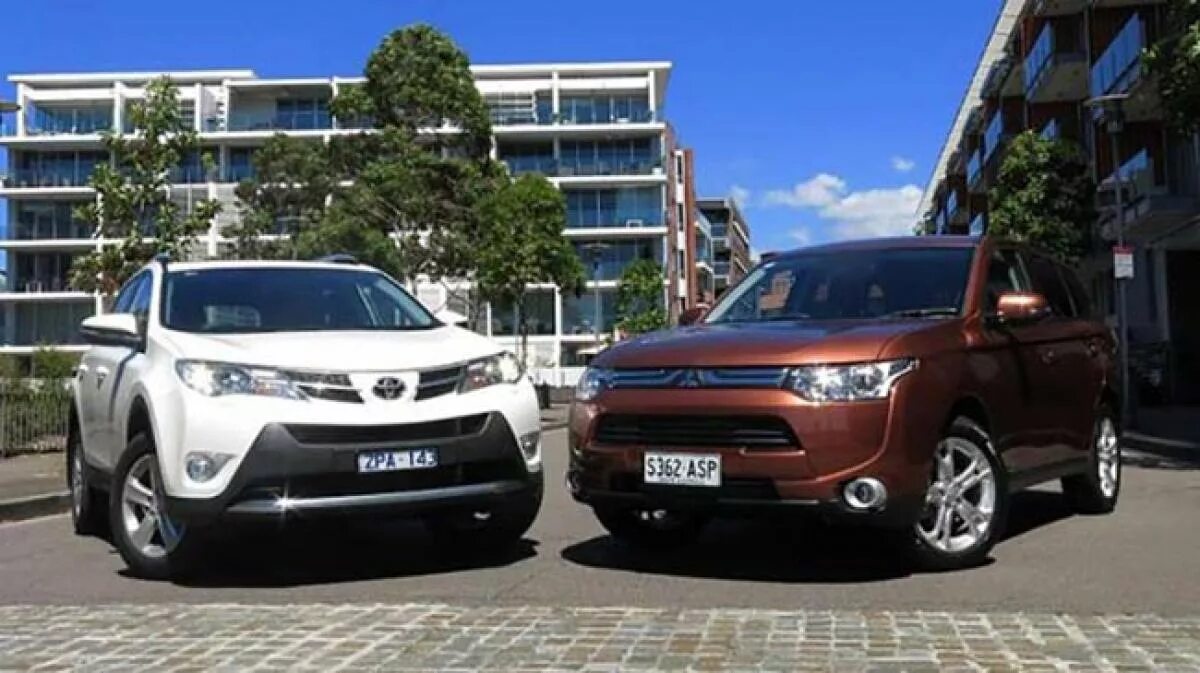 Митсубиси соренто. Toyota fortuner sport. Hilux toyota 200. Mitsubishi l200 hilux. Suzuki vitara vs mitsubishi asx.