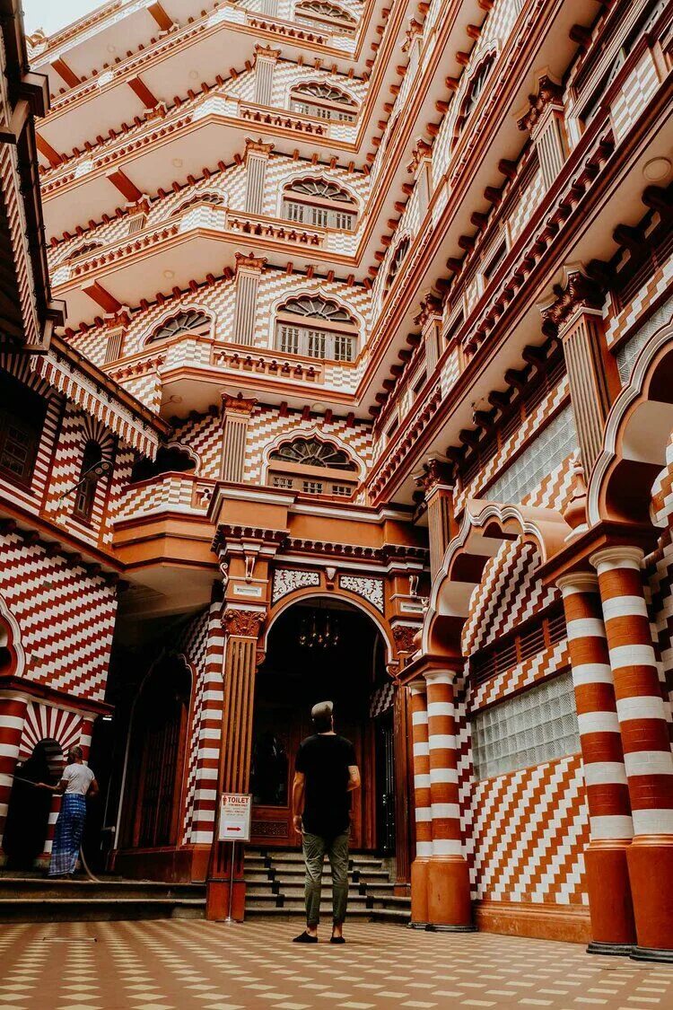 Colombo Red Mosque. Красная мечеть Коломбо. Мечеть в Шри Ланке.