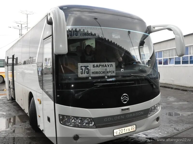 Автобус Новосибирск Барнаул. 575 Автобус Барнаул Новосибирск. Автобус Новокузнецк Белокуриха. Рейсовый автобус. Алтайский край автовокзал автобусов