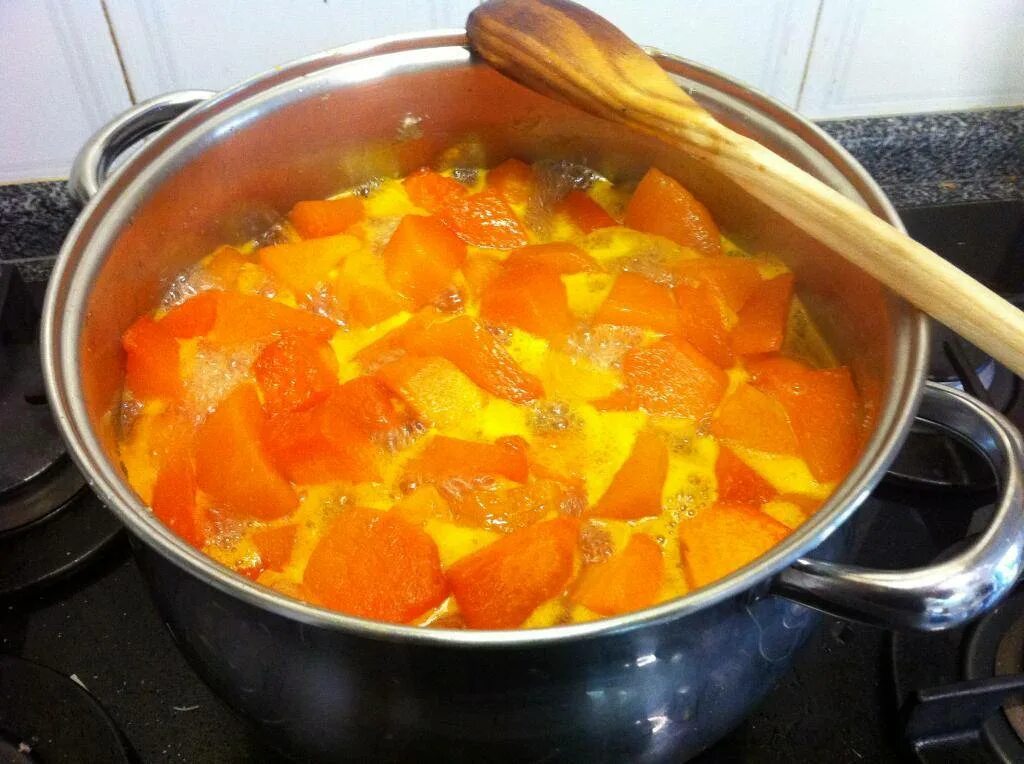 Тыква в мультиварке вкусно и быстро. Тыква апельсин. тыква вареная. кастрюля тыква. компот из тыквы с апельсином.