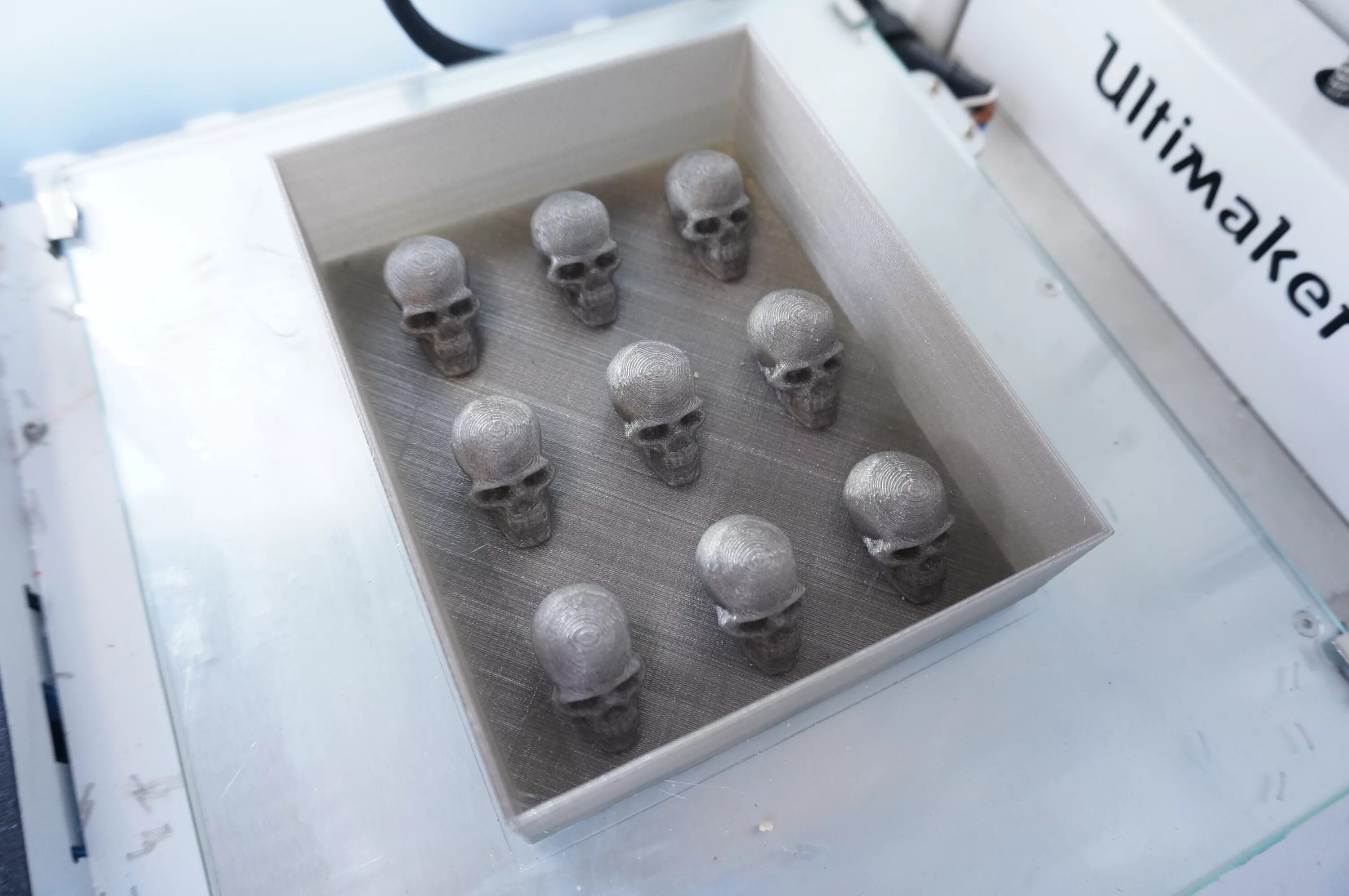 Molds used. 3d printed mold. шоколад череп. molds for casting from concrete.
