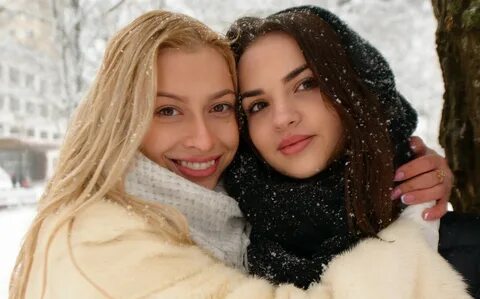 Нравится сестре девушки