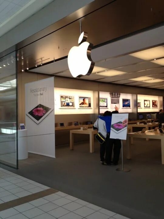Канада стор. Apple Store 2023. Канада эпл стор. Интересный музей Apple Store. Upper Store.