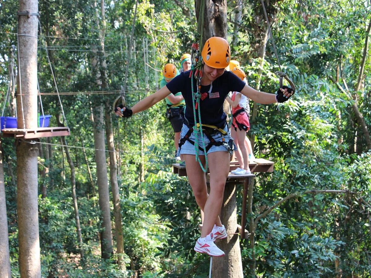 Top adventure. Парк приключений Treetop Adventure Park. Аттракцион Treetops Adventures. Expansive Tree-Top Adventure Park Майорка. Паттайя парк 2023.