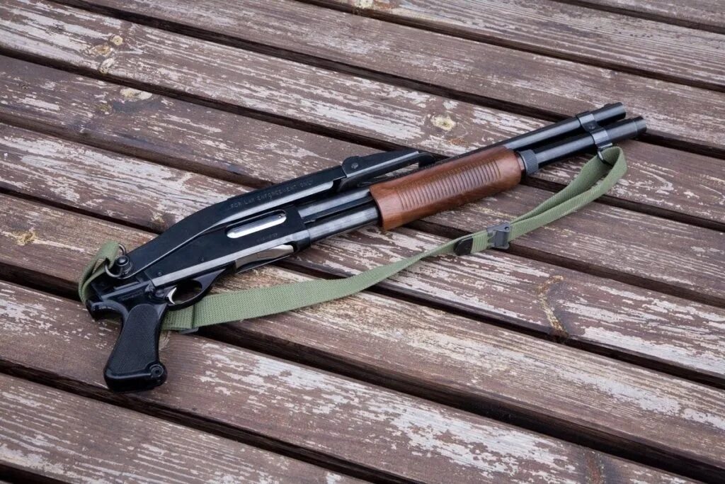 Помповый обрез. Дробовик remington 870. оружие ремингтон 870. shotgun remington 870. remington 870 обрез.