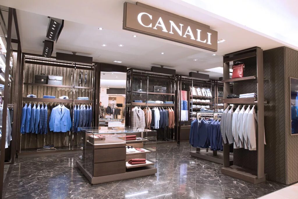 Без охотно. Бутик Canali. Canali магазин. Canali магазины в Москве.