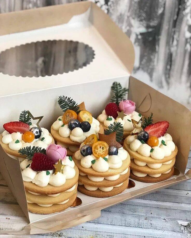 Мини торты оформление Repost @bake_n_roll_orel #cake #cakes #cupcake #cupcakes #cakeart #cakeporn #can