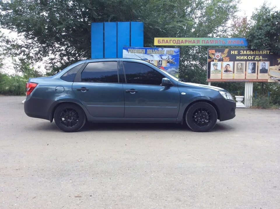 Гранта на 13 литье. Гранта на штампах r15. Гранта на штампах r15. Гранта r13. Гранта белая на штампах r15.