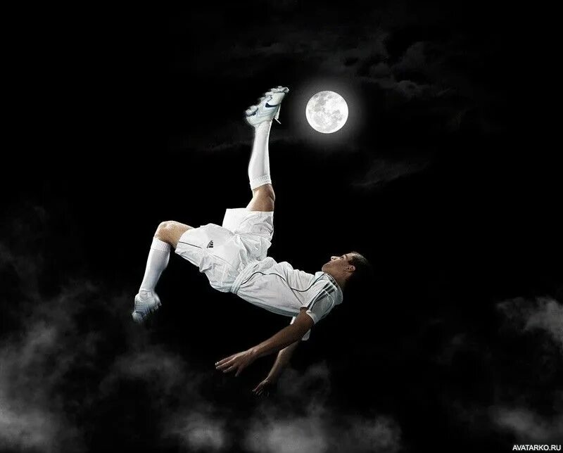 Moon sport. Спорт ночью. Доброй ночи футбол. Фото на аватарку спорт. Доброй ночи спортсмены.