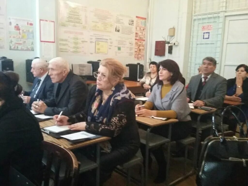 3 школа каспийск. Сайт сош 2 каспийск. Средняя школа 4 каспийск. Школа №2 каспийск. 2 школа город каспийск.