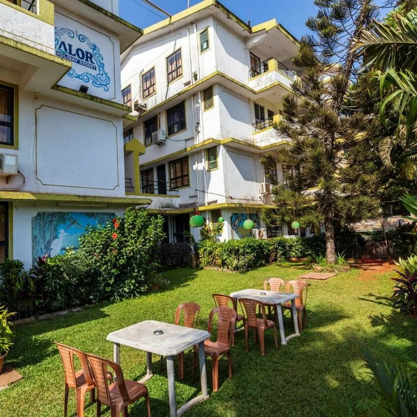 Holiday resort 4 hotel. The holiday resort. Алор холидей резорт. The holiday resort. Паттайя отели чонбури.