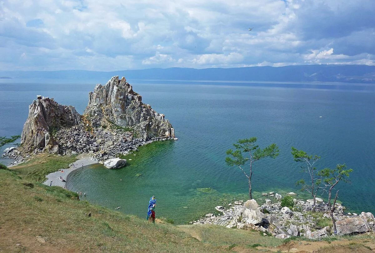 Мыс скала. Скала шаманка. скала шаман камень. скала шаман камень байкал. ольхон еланцы.