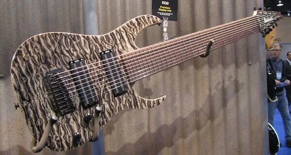 9 струнная гитара. Ибанез 9 струн. ibanez rg9. девятиструнная электрогитара ibanez. ibanez rga 420z.