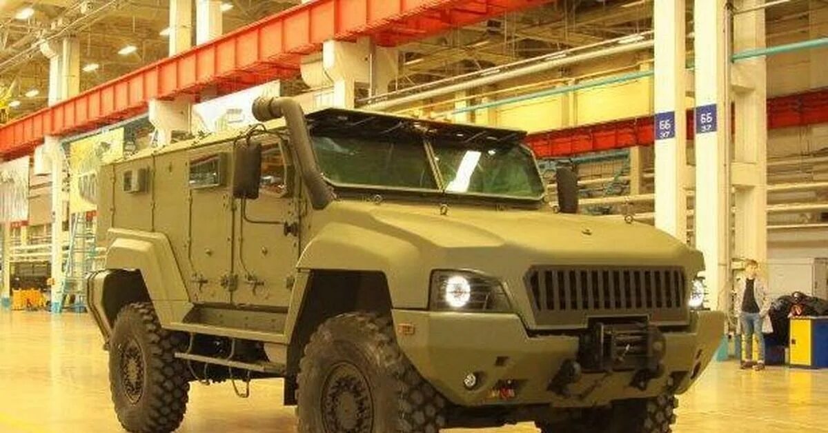 Тайфун производство. Камаз тайфун-к 63968 внутри. Камаз тайфун ремдизель. Тайфун производство. Тайфун камаз-63969.