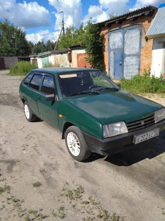 Ваз 21093 с инжектором с 2004г цена до 100тысяча руб. Ваз 21093 инжектор фото. Ниагара 21093 инжектор. 21093 инжектор. Ваз 21093 инжектор заводская окраска.