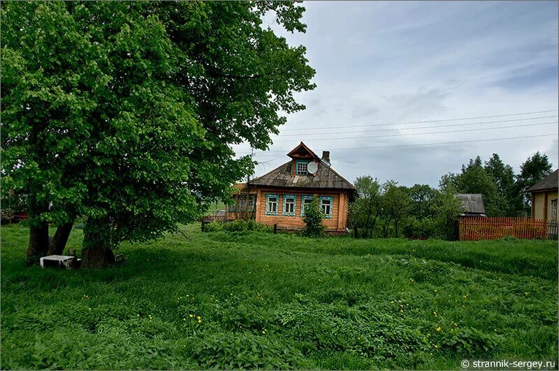 Старая деревня. Деревня новая старина. Мощеное деревня Белгород деревня. Старая пустынь дом 28/1.