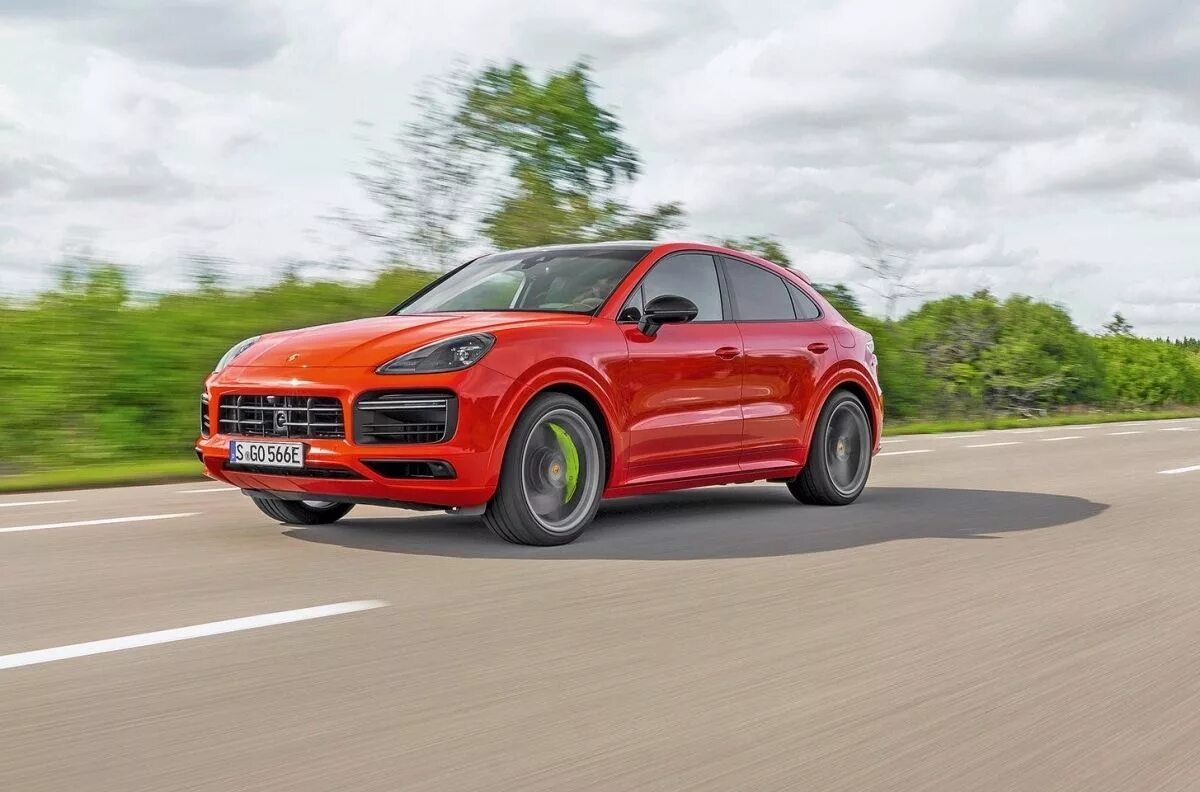 Cayenne turbo e hybrid. Porsche cayenne turbo s e-hybrid. porsche cayenne coupe turbo s e-hybrid. порше кайен купе турбо. porsche cayenne e-hybrid 2025.