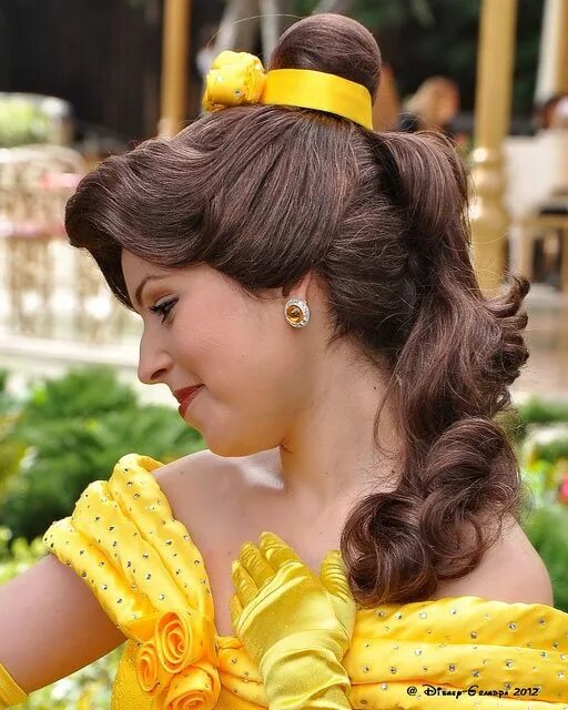 Как сделать прическу принцессы 8 Disney Wedding Hair Styles After Ever After Shoes Belle hairstyle, Disney ha