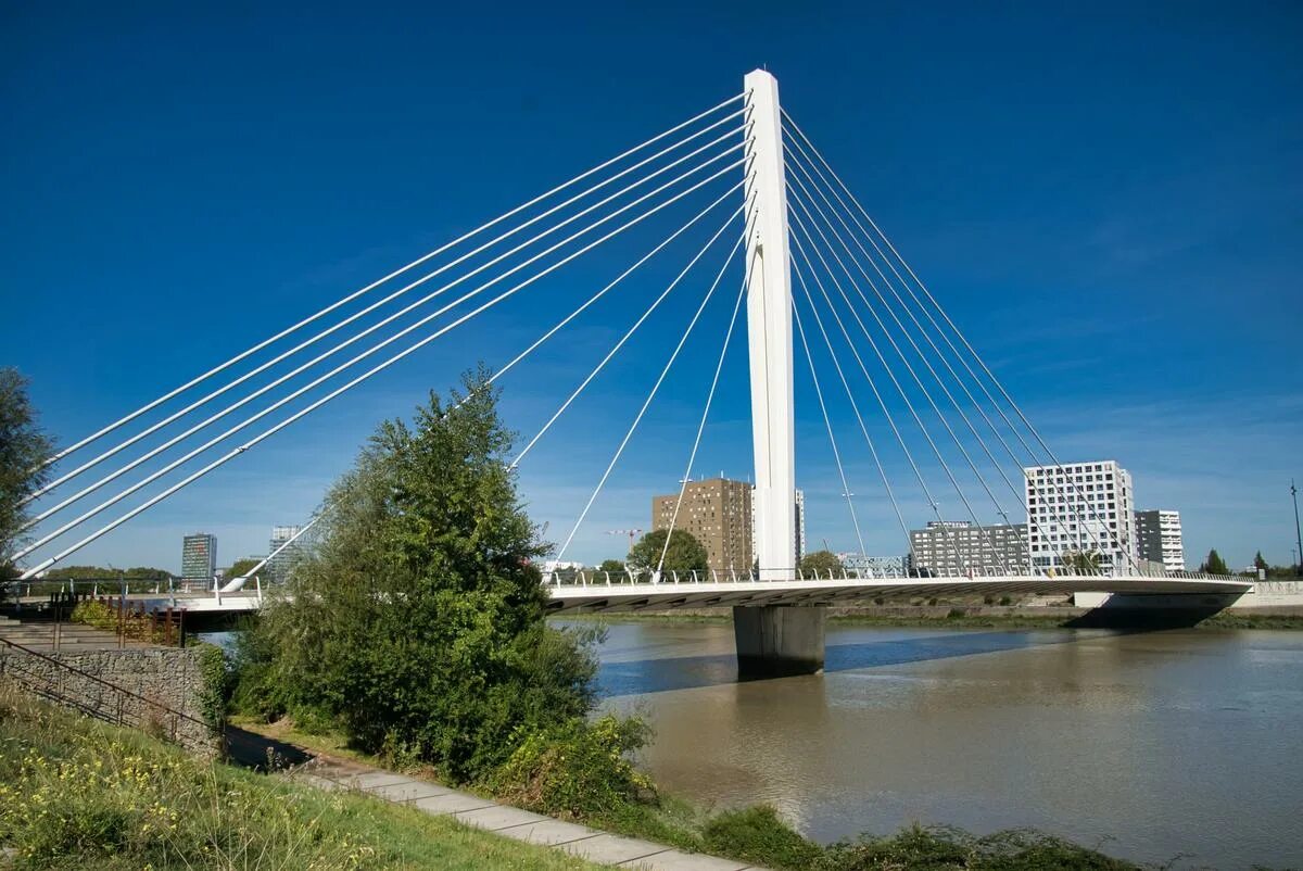 Bridge net. Город nantes франция мост. рог с мост нантед. cable stayed bridge. bridge suspension loire river.