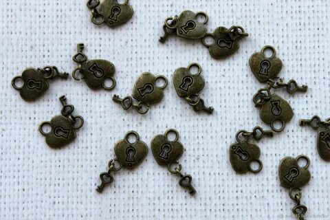 Металлическая застежка