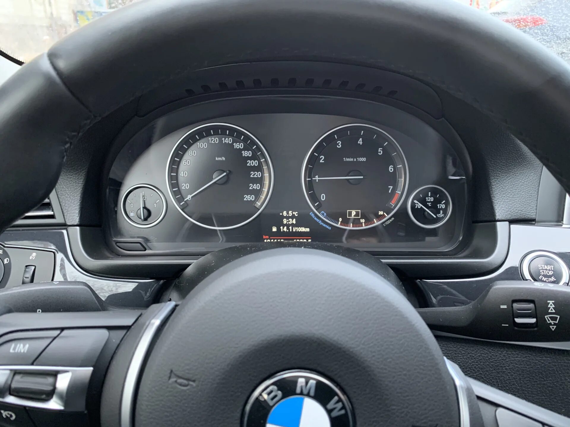 Bmw панель f10. Панель бмв ф10. Bmw панель f10. Приборка бмв ф10. Bmw панель f10.