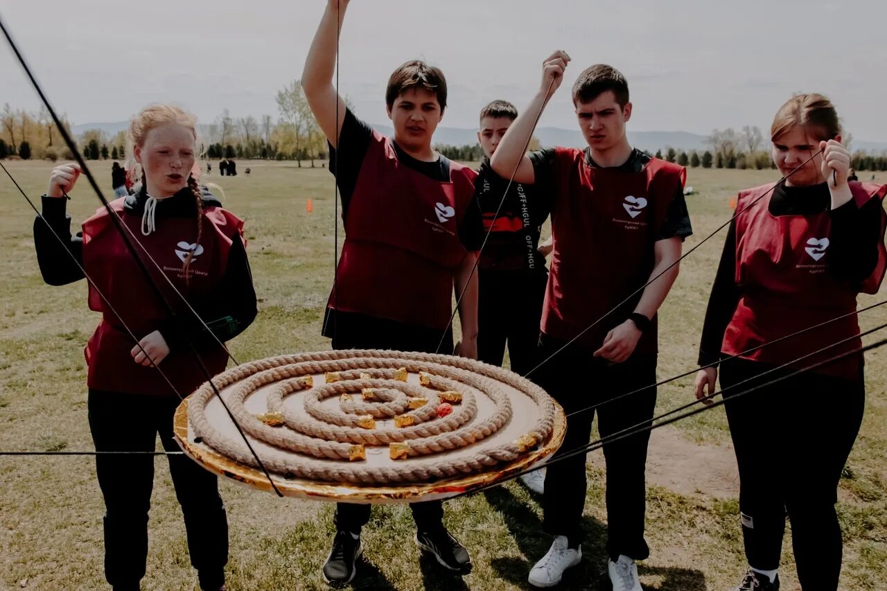 Волонтеры руки. Спортивного волонтерства. Вологодская сельскохозяйственная академия. Студосень ульяновск 2022. Спортивные волонтеры.