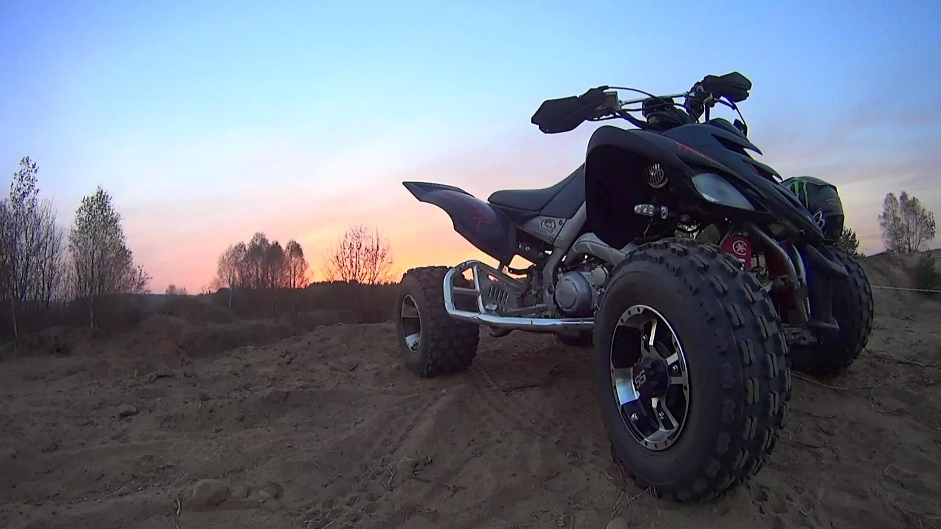 Кавасаки квадрики. Yamaha yfm 250 raptor. Рапторы квадробика. Квадроцикл ямаха раптор 700. Yamaha raptor 700r.