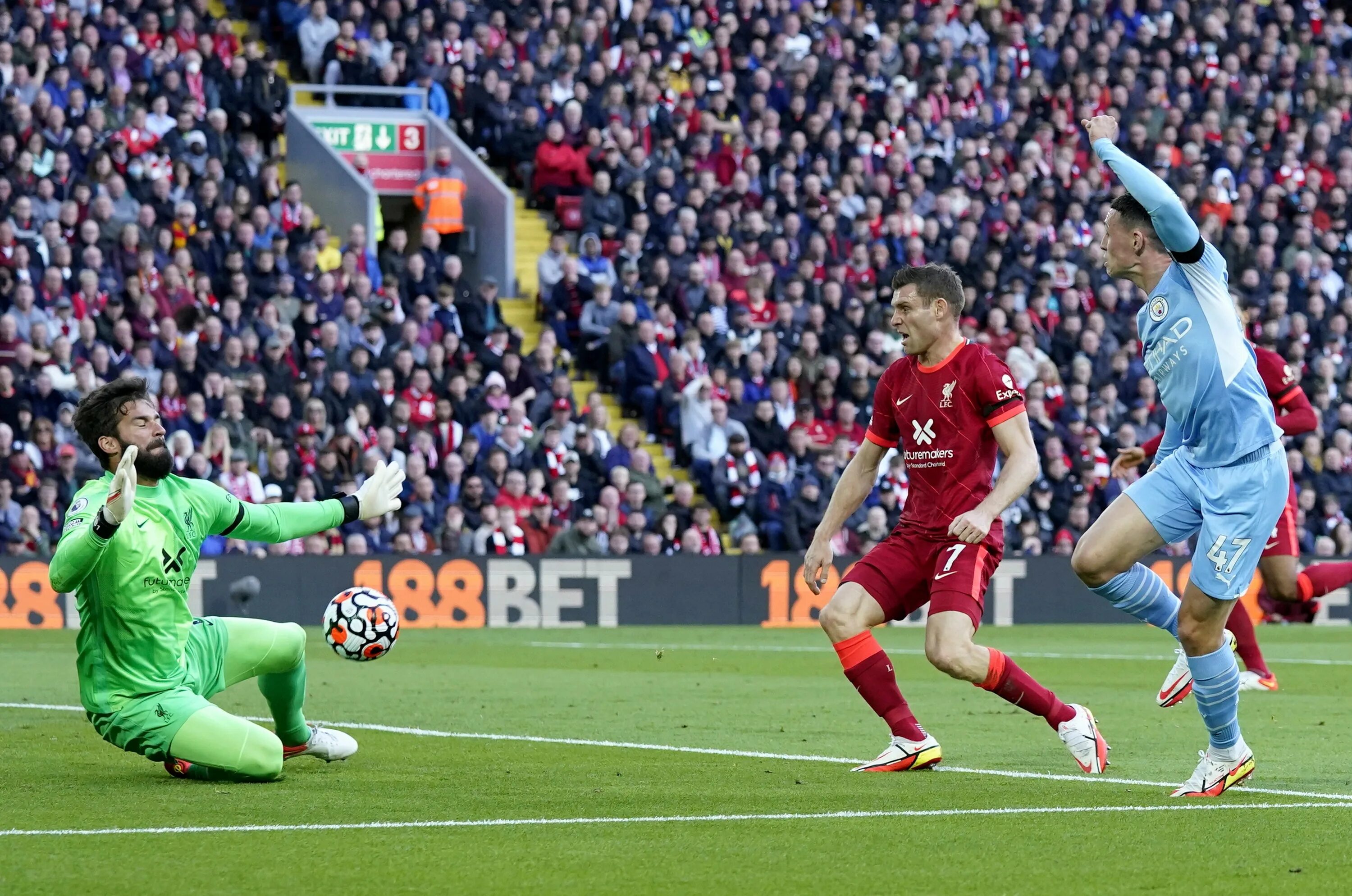 Матч ливерпуль сити сегодня. Ливерпуль ман Сити 2020. Liverpool vs Manchester City. Манчестер Сити Ливерпуль битва. Man City vs Liverpool.