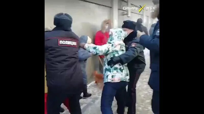Кладмэн. Самосуд над насильником. Поймали закладчика и наказали. Наркошоп. Тг наказание кидал.