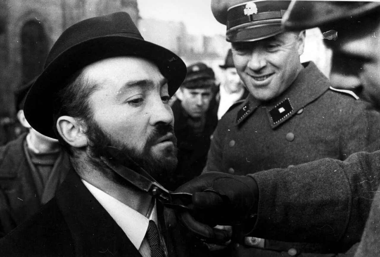 Adolf Hitler еврей. Октябрь 1939 года