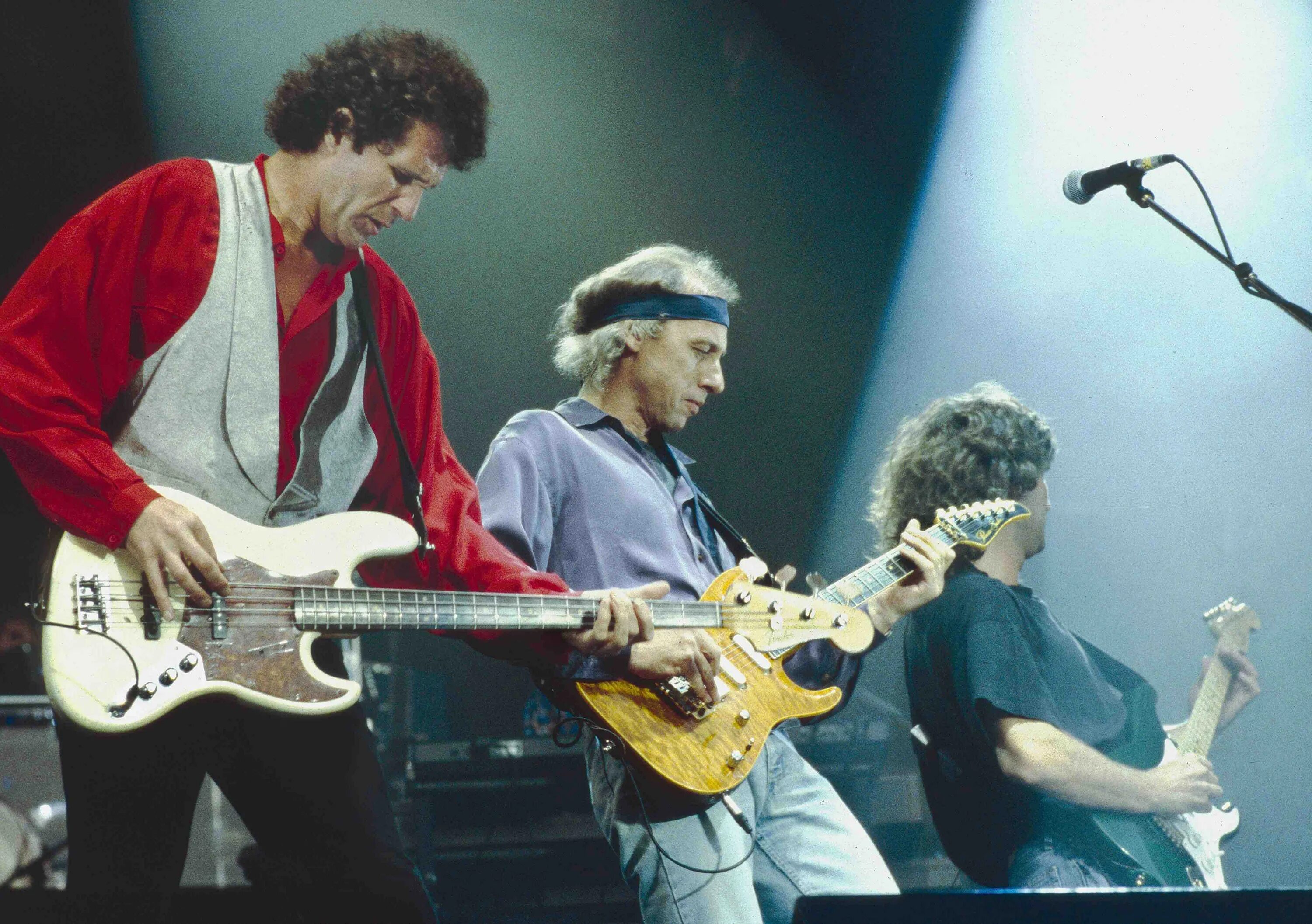 Даер стрейтс. Гитарист dire Straits. Dire Straits 1984. Dire straights 1985. Группа dire Straits 1991.