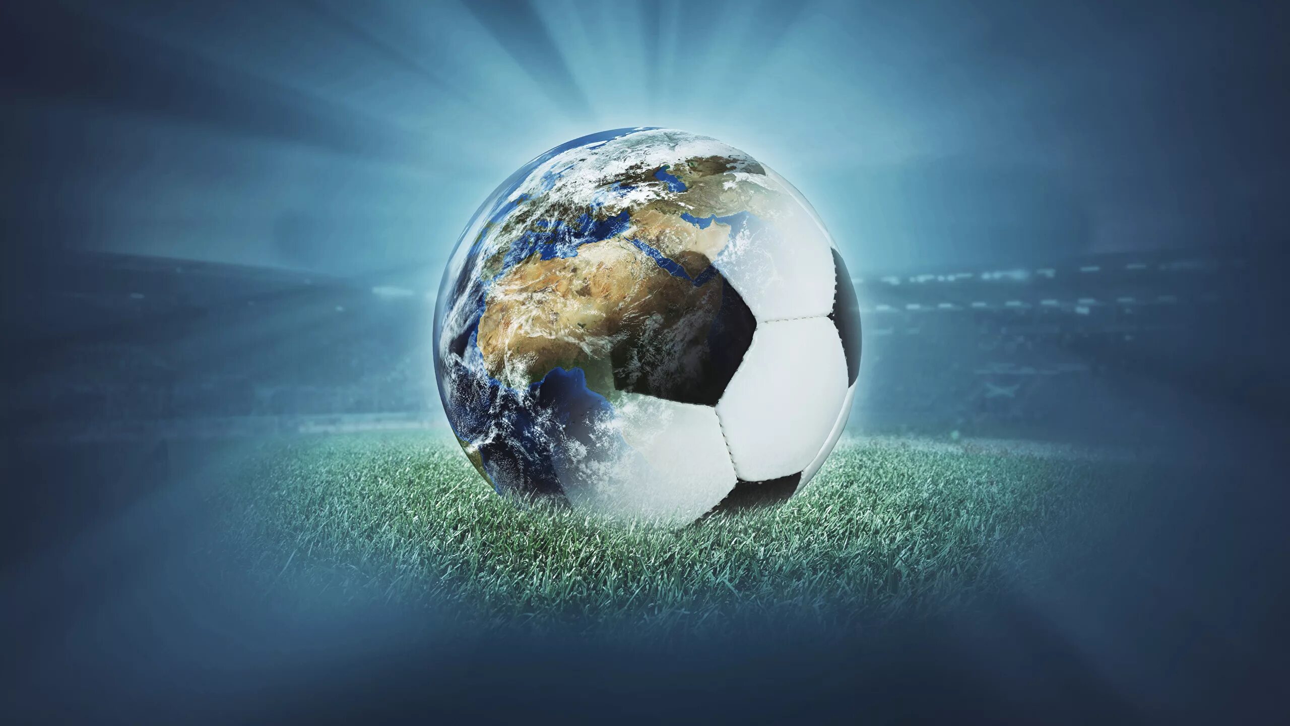 Мяч земля большой. Футбольный мяч. Международный день футбола 10 декабря. Футбольный мяч Планета. Мир футбола.