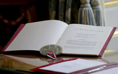 Конституция франции год