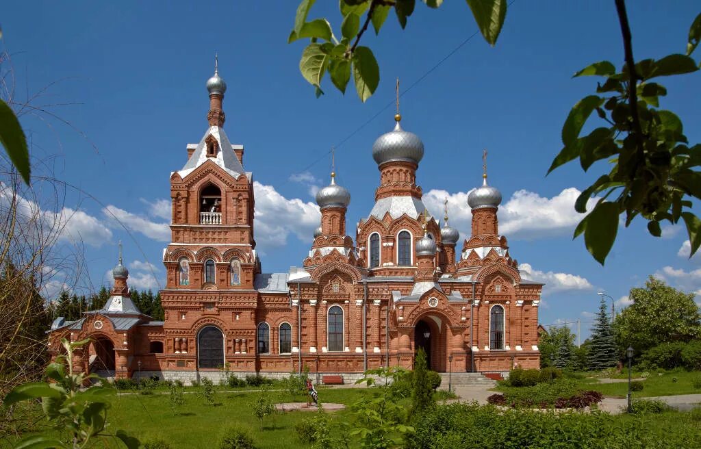 Крестовоздвиженская церковь дарна. Храм дарна истра. Храм в дарне истринский район. Храм дарна истра. Село дарна храм крестовоздвижения.