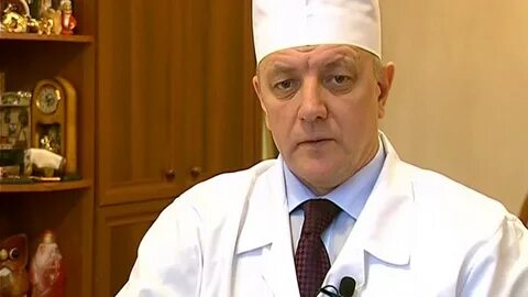 Главный врач красного креста