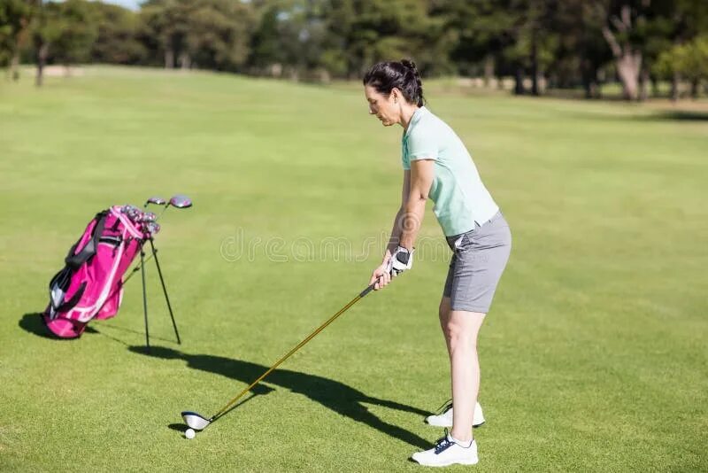 She likes playing golf she play it. Taylor hill instagram. Гольф семья. Golf логотип одежды. She likes playing golf she play it.