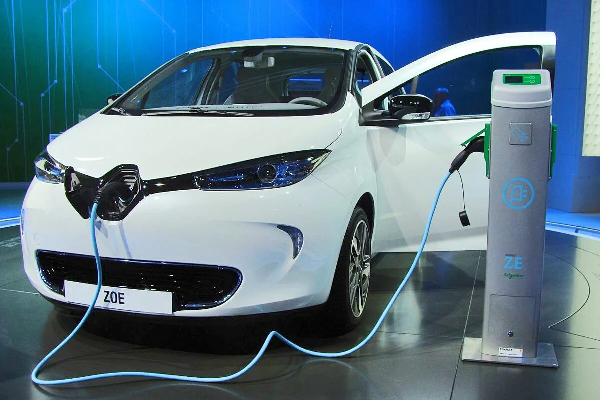 Renault Zoe. Renault Electric. Новый электромобиль Renault. Электромобиль Рено гибрид.