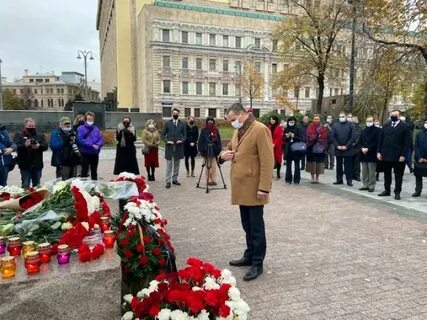Цветы к соловецкому камню