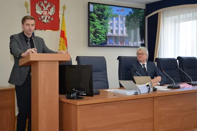 Алина мингалиева. Сергей завьялов воронеж. Министерство по имущественным и земельным. Руководитель земельных и имущественных отношений. Наумов юрий белгород администрация.