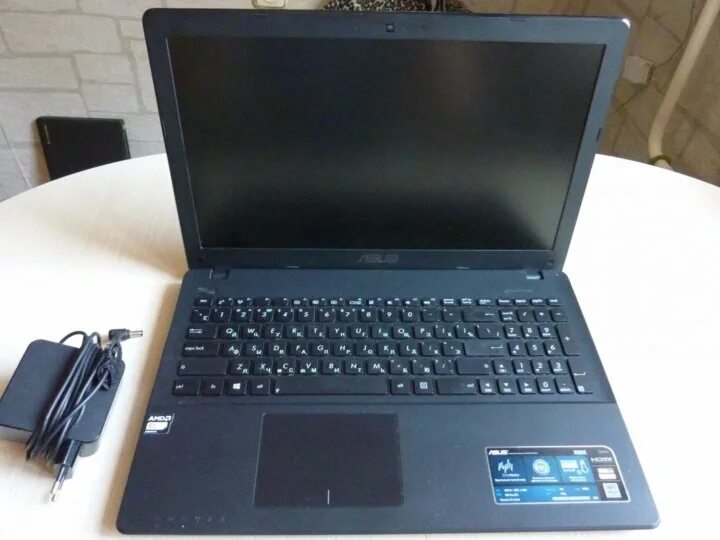 Ноутбук asus e510ka5100 0c8kxbjx10. Асус х552с. ASUS 552e. Ноутбук асус x552c. Ноутбук ASUS x551m.