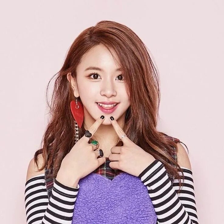 Чеён соло. Nayeon and yuna. Чеен песни. Дахен и чеен. Фромис 9.