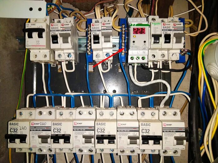 зажим awg 18-14. зануление электроустановок. схема подключения нулевого провода. клинья разделительные н039 (rf) для сип. подключение под напряжением.