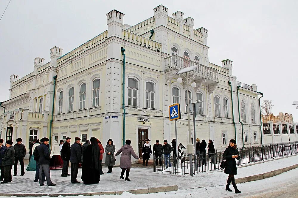 Погода нерчинск забайкальский край на 10. Нерчинский музей Бутинский дворец. Город Нерчинск Забайкальского края. Усадьба Бутина Нерчинск. Забайкальский край район Нерчинский город Нерчинск.