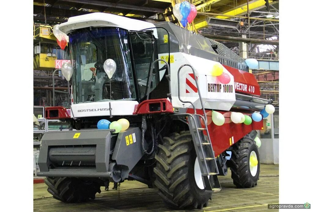 Какие комбайны выпускают. Новый комбайн ростсельмаш rsm 171. ростсельмаш комбайн вектор. комбайны зерноуборочные российского производства ростсельмаш. трактор ростсельмаш.