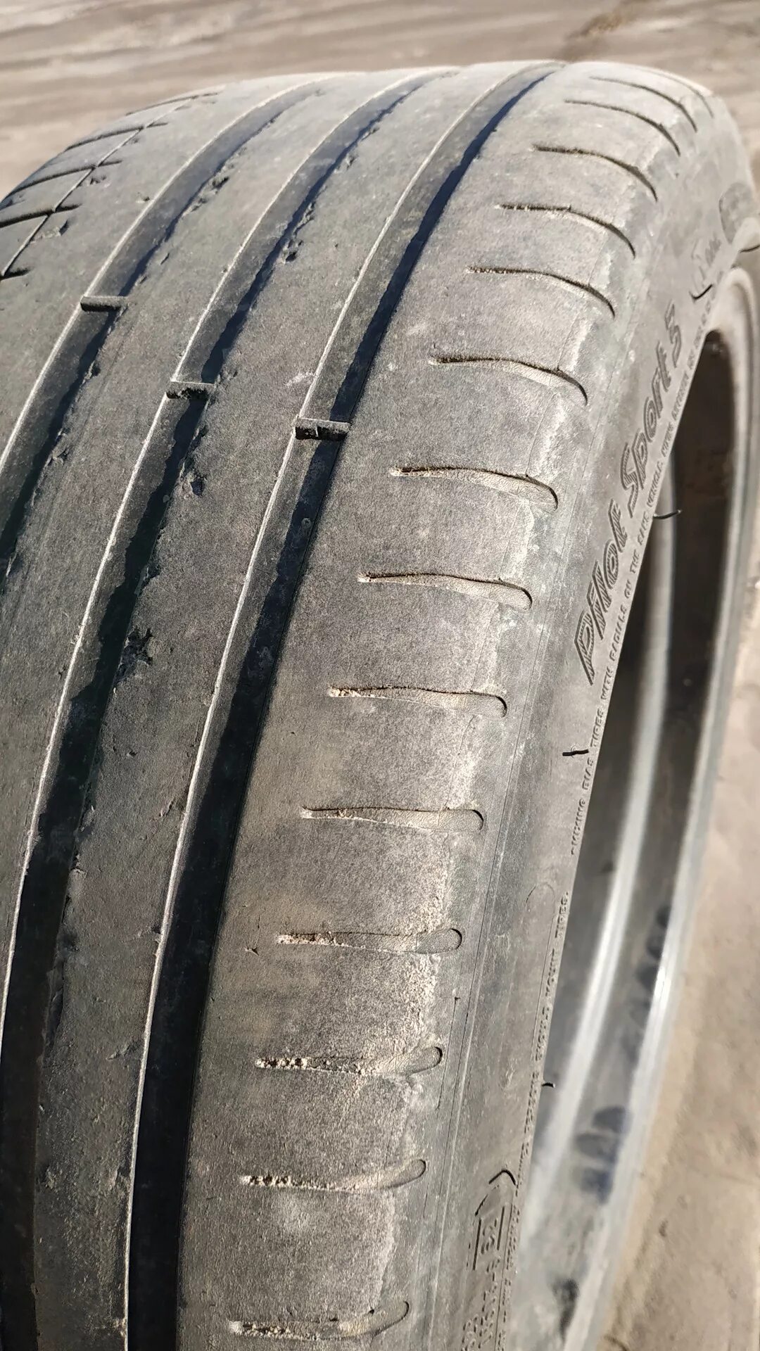 Износ задней резины. Michelin задние шины 68см. Резина задняя 457х27х2. Изношенная покрышка BMW.