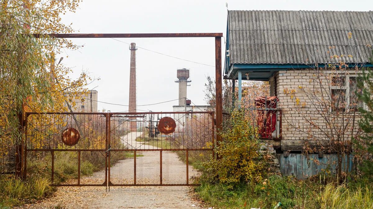 1. Кубаньстеклотара симферополь. Стеклозавод дом культуры. Стекольная 75 аксай. Переулок стекольный.