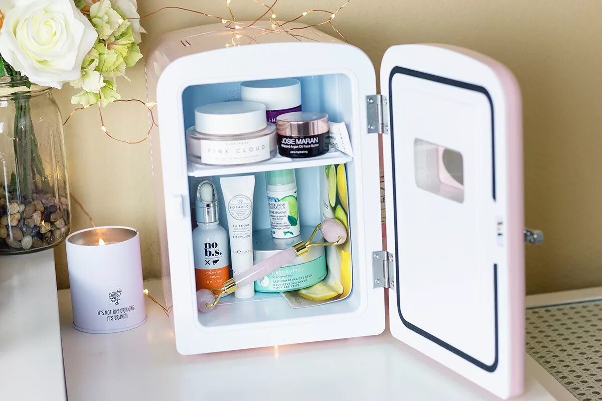 Холодильник для косметики biszet b7. Холодильник для косметики Skincare Fridge. Холодильник для косметики STYLPRO. Мини холодильник для косметики в ванную. Можно маски хранить в холодильнике