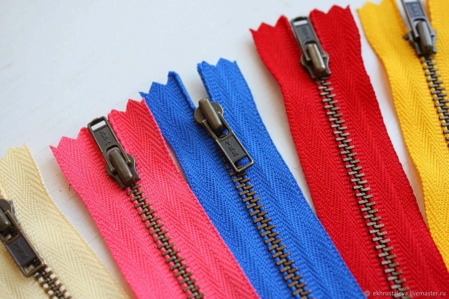 Валберис молнии. Молния ykk 20. молния ykk 513. молния ykk 90 см. молнии ykk rc zipper.