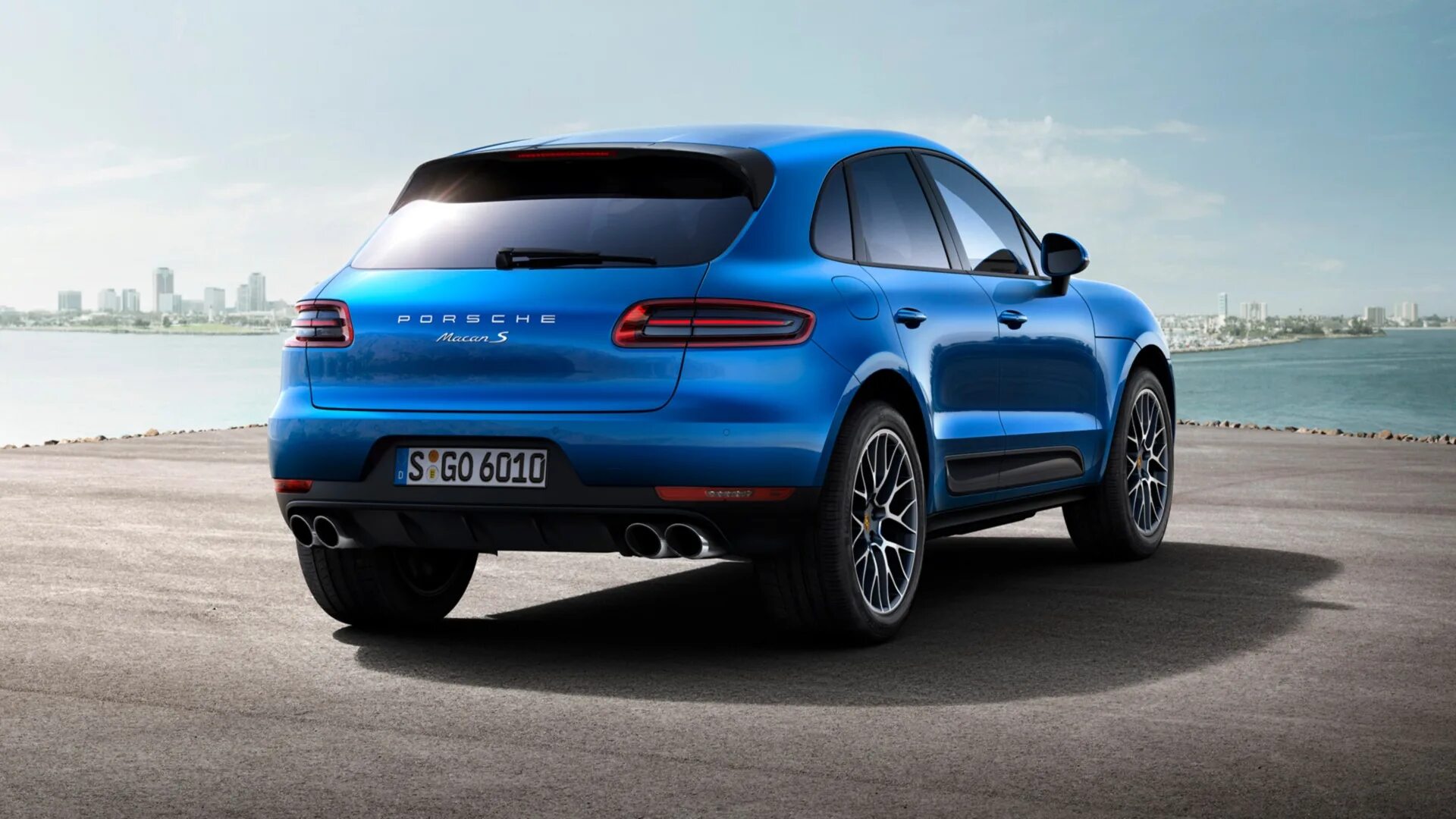 Amore макан. Porsche Macan 2015. Порше Макан 2024. Макан в 17. Porsche Macan s 2014 год.